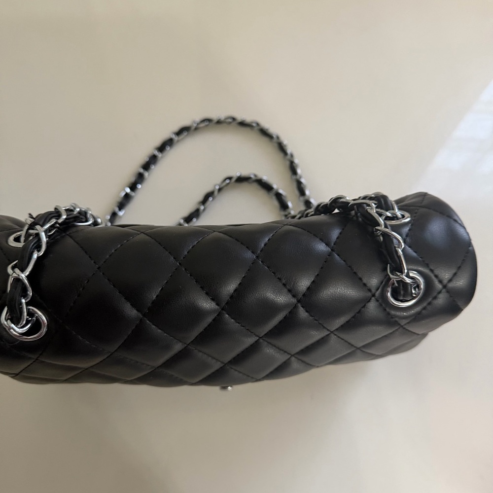 Chic Black Quilted Shoulder Bag with Silver Chain NWOT - Picture 9 of 11
